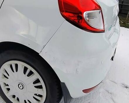 Білий Рено Кліо, об'ємом двигуна 1.46 л та пробігом 215 тис. км за 4600 $, фото 10 на Automoto.ua