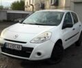 Белый Рено Клио, объемом двигателя 1.1 л и пробегом 350 тыс. км за 4100 $, фото 3 на Automoto.ua