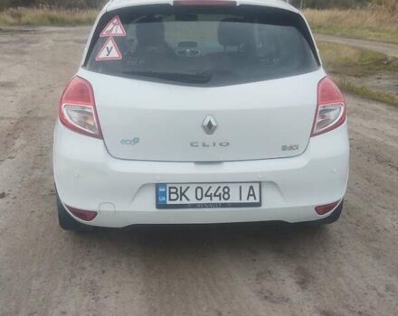 Білий Рено Кліо, об'ємом двигуна 1.46 л та пробігом 215 тис. км за 4950 $, фото 14 на Automoto.ua