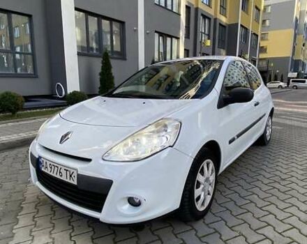 Білий Рено Кліо, об'ємом двигуна 1.5 л та пробігом 212 тис. км за 4999 $, фото 2 на Automoto.ua