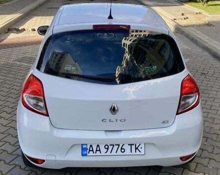 Білий Рено Кліо, об'ємом двигуна 1.5 л та пробігом 212 тис. км за 4999 $, фото 13 на Automoto.ua