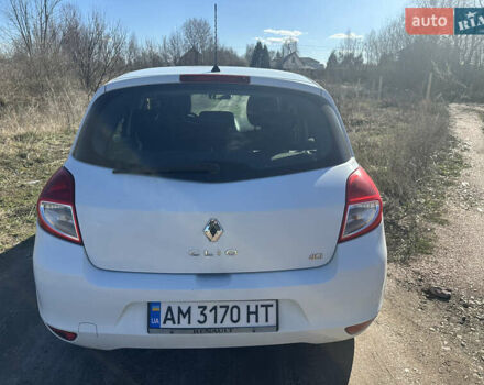Білий Рено Кліо, об'ємом двигуна 1.46 л та пробігом 269 тис. км за 5500 $, фото 7 на Automoto.ua