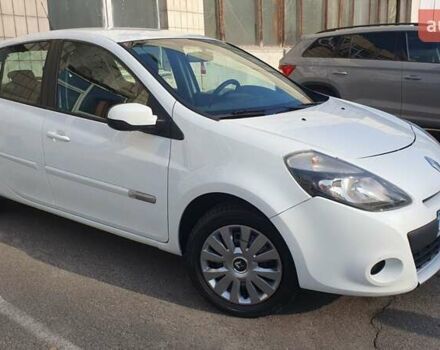 Білий Рено Кліо, об'ємом двигуна 1.46 л та пробігом 200 тис. км за 4500 $, фото 23 на Automoto.ua