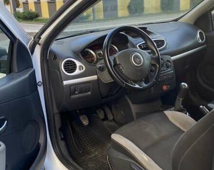 Білий Рено Кліо, об'ємом двигуна 1.5 л та пробігом 212 тис. км за 4999 $, фото 22 на Automoto.ua