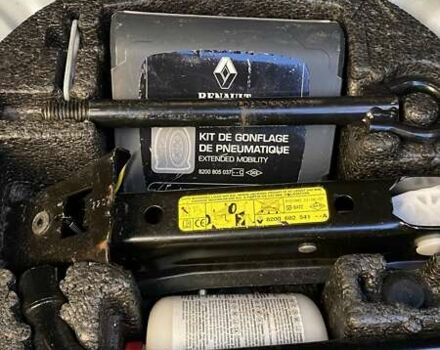 Білий Рено Кліо, об'ємом двигуна 1.5 л та пробігом 212 тис. км за 4999 $, фото 26 на Automoto.ua