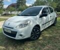 Белый Рено Клио, объемом двигателя 1.5 л и пробегом 210 тыс. км за 5600 $, фото 13 на Automoto.ua