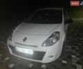 Білий Рено Кліо, об'ємом двигуна 1.5 л та пробігом 250 тис. км за 3800 $, фото 1 на Automoto.ua