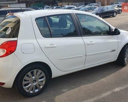 Білий Рено Кліо, об'ємом двигуна 1.46 л та пробігом 200 тис. км за 4500 $, фото 19 на Automoto.ua