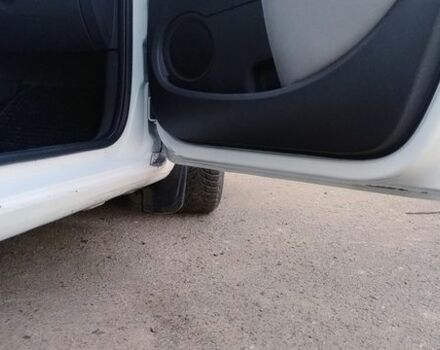 Белый Рено Клио, объемом двигателя 1.46 л и пробегом 225 тыс. км за 4600 $, фото 31 на Automoto.ua