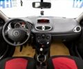 Белый Рено Клио, объемом двигателя 1.5 л и пробегом 253 тыс. км за 6100 $, фото 1 на Automoto.ua