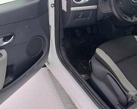 Білий Рено Кліо, об'ємом двигуна 1.46 л та пробігом 215 тис. км за 4600 $, фото 19 на Automoto.ua