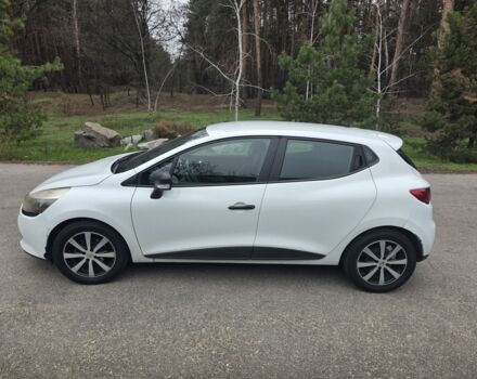 Белый Рено Клио, объемом двигателя 1.5 л и пробегом 292 тыс. км за 5500 $, фото 1 на Automoto.ua