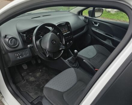 Белый Рено Клио, объемом двигателя 1.5 л и пробегом 292 тыс. км за 5500 $, фото 9 на Automoto.ua