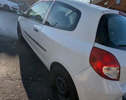 Білий Рено Кліо, об'ємом двигуна 1.5 л та пробігом 198 тис. км за 5300 $, фото 13 на Automoto.ua