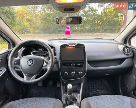 Белый Рено Клио, объемом двигателя 1.5 л и пробегом 241 тыс. км за 7200 $, фото 27 на Automoto.ua