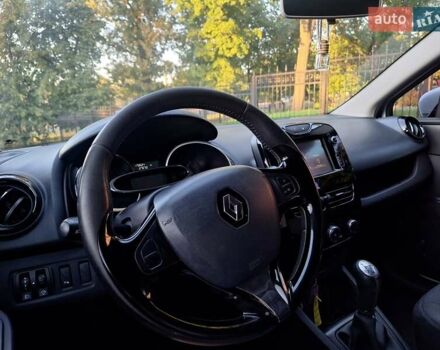 Білий Рено Кліо, об'ємом двигуна 1.5 л та пробігом 170 тис. км за 7699 $, фото 12 на Automoto.ua