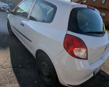 Білий Рено Кліо, об'ємом двигуна 1.5 л та пробігом 198 тис. км за 5300 $, фото 3 на Automoto.ua