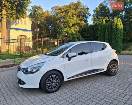 Білий Рено Кліо, об'ємом двигуна 1.5 л та пробігом 170 тис. км за 7699 $, фото 1 на Automoto.ua