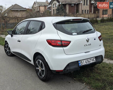 Белый Рено Клио, объемом двигателя 1.5 л и пробегом 214 тыс. км за 7297 $, фото 3 на Automoto.ua