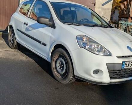 Білий Рено Кліо, об'ємом двигуна 1.5 л та пробігом 198 тис. км за 5300 $, фото 11 на Automoto.ua