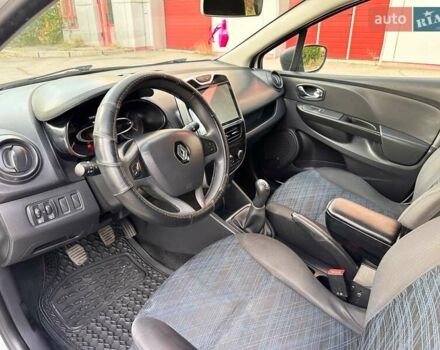 Белый Рено Клио, объемом двигателя 1.5 л и пробегом 241 тыс. км за 7200 $, фото 35 на Automoto.ua