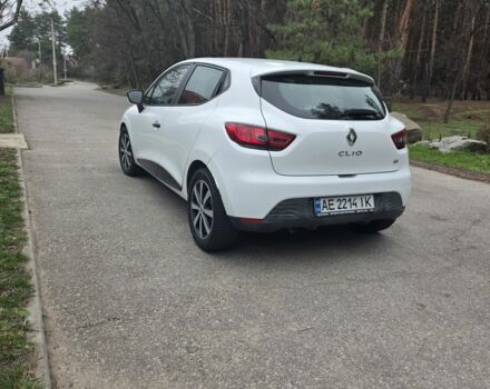 Белый Рено Клио, объемом двигателя 1.5 л и пробегом 292 тыс. км за 5500 $, фото 3 на Automoto.ua