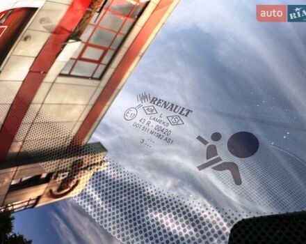 Белый Рено Клио, объемом двигателя 1.5 л и пробегом 241 тыс. км за 7200 $, фото 24 на Automoto.ua