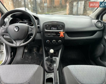 Білий Рено Кліо, об'ємом двигуна 1.46 л та пробігом 298 тис. км за 5999 $, фото 8 на Automoto.ua