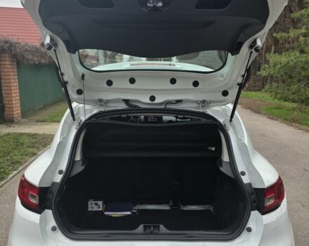 Белый Рено Клио, объемом двигателя 1.5 л и пробегом 292 тыс. км за 5500 $, фото 10 на Automoto.ua