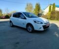 Белый Рено Клио, объемом двигателя 0 л и пробегом 160 тыс. км за 6300 $, фото 1 на Automoto.ua
