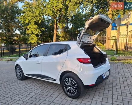 Білий Рено Кліо, об'ємом двигуна 1.5 л та пробігом 170 тис. км за 7699 $, фото 5 на Automoto.ua