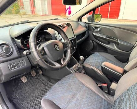 Рено Кліо 2013 у Запоріжжя на Automoto.ua Білий Рено Кліо, об'ємом двигуна 1.5 л та пробігом 241 тис. км за 7400 $, фото 12 на Automoto.ua