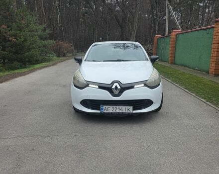 Белый Рено Клио, объемом двигателя 1.5 л и пробегом 292 тыс. км за 5500 $, фото 4 на Automoto.ua