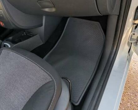 Білий Рено Кліо, об'ємом двигуна 1.5 л та пробігом 198 тис. км за 5300 $, фото 16 на Automoto.ua