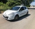 Белый Рено Клио, объемом двигателя 1.5 л и пробегом 268 тыс. км за 3800 $, фото 1 на Automoto.ua