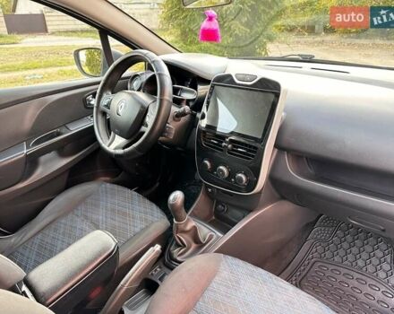 Белый Рено Клио, объемом двигателя 1.5 л и пробегом 241 тыс. км за 7200 $, фото 31 на Automoto.ua