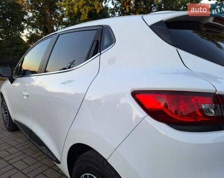 Білий Рено Кліо, об'ємом двигуна 1.5 л та пробігом 170 тис. км за 7699 $, фото 7 на Automoto.ua
