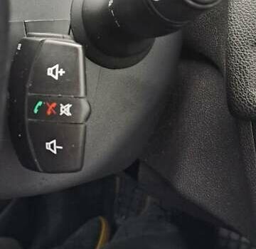 Белый Рено Клио, объемом двигателя 1.5 л и пробегом 172 тыс. км за 9500 $, фото 15 на Automoto.ua