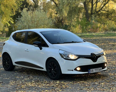 Білий Рено Кліо, об'ємом двигуна 1.46 л та пробігом 220 тис. км за 7000 $, фото 17 на Automoto.ua