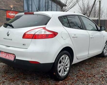 Белый Рено Клио, объемом двигателя 1.5 л и пробегом 172 тыс. км за 9500 $, фото 5 на Automoto.ua