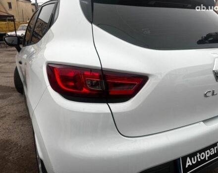 Белый Рено Клио, объемом двигателя 1.5 л и пробегом 195 тыс. км за 6990 $, фото 12 на Automoto.ua