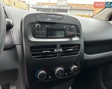 Білий Рено Кліо, об'ємом двигуна 1.5 л та пробігом 195 тис. км за 6990 $, фото 20 на Automoto.ua