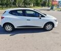 Белый Рено Клио, объемом двигателя 1.5 л и пробегом 209 тыс. км за 5999 $, фото 2 на Automoto.ua
