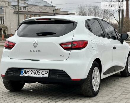 Белый Рено Клио, объемом двигателя 1.5 л и пробегом 158 тыс. км за 7600 $, фото 8 на Automoto.ua