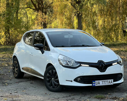 Білий Рено Кліо, об'ємом двигуна 1.46 л та пробігом 220 тис. км за 7000 $, фото 11 на Automoto.ua