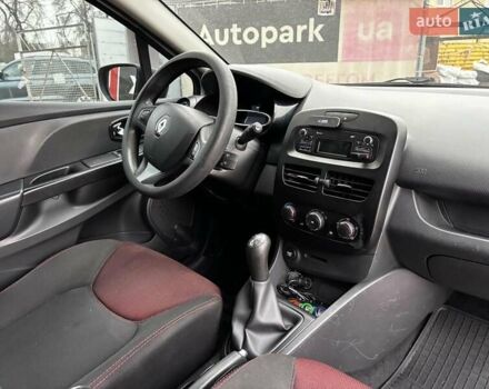 Білий Рено Кліо, об'ємом двигуна 1.5 л та пробігом 195 тис. км за 6990 $, фото 17 на Automoto.ua