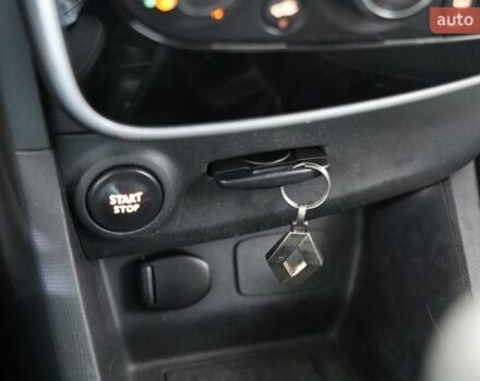 Белый Рено Клио, объемом двигателя 1.5 л и пробегом 233 тыс. км за 9200 $, фото 26 на Automoto.ua