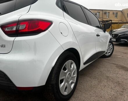 Белый Рено Клио, объемом двигателя 1.5 л и пробегом 195 тыс. км за 6990 $, фото 10 на Automoto.ua