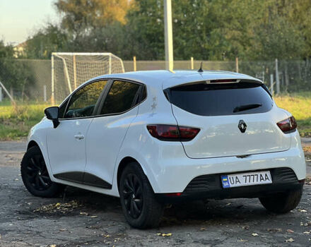 Білий Рено Кліо, об'ємом двигуна 1.46 л та пробігом 220 тис. км за 7000 $, фото 13 на Automoto.ua