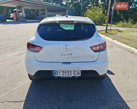 Белый Рено Клио, объемом двигателя 1.5 л и пробегом 209 тыс. км за 5999 $, фото 6 на Automoto.ua